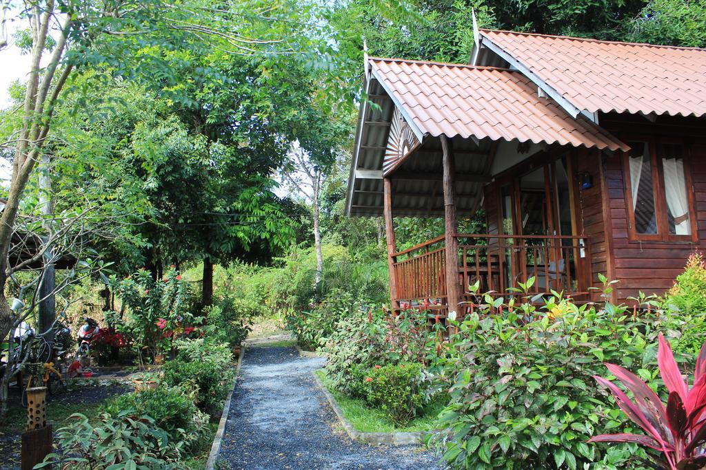 ลันตาแฮปปี้ฮิล Hotel เกาะลันตา ภายนอก รูปภาพ