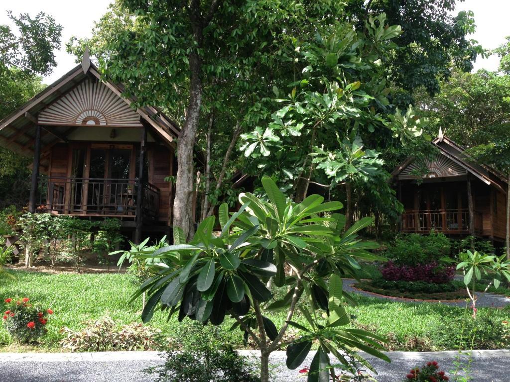 ลันตาแฮปปี้ฮิล Hotel เกาะลันตา ภายนอก รูปภาพ