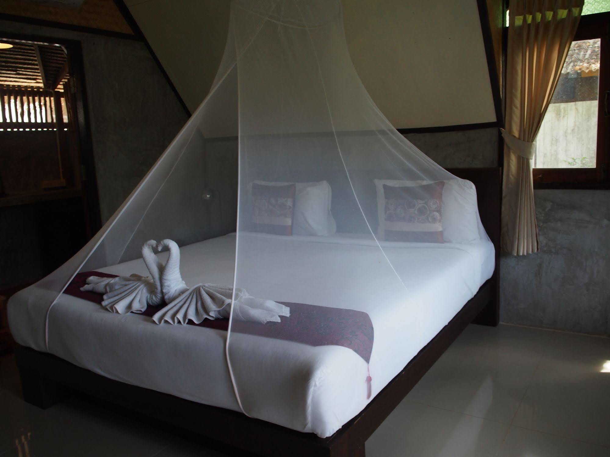 ลันตาแฮปปี้ฮิล Hotel เกาะลันตา ภายนอก รูปภาพ