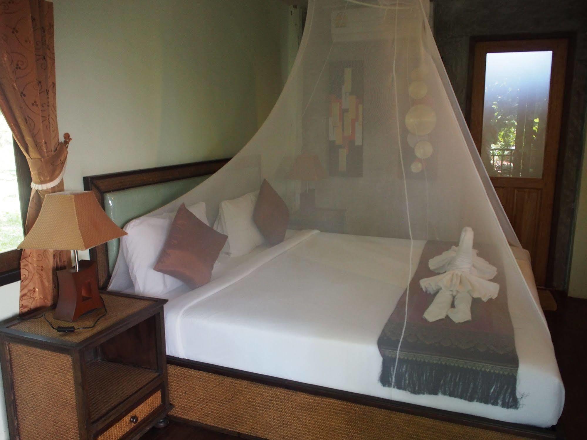 ลันตาแฮปปี้ฮิล Hotel เกาะลันตา ภายนอก รูปภาพ