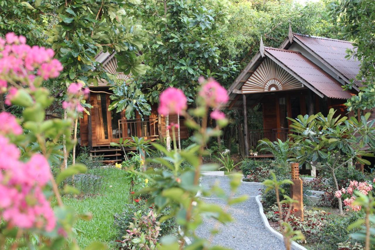 ลันตาแฮปปี้ฮิล Hotel เกาะลันตา ภายนอก รูปภาพ